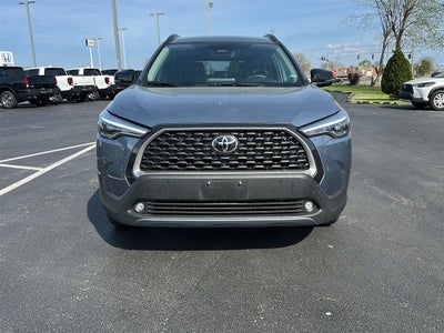 2025 Toyota Corolla Cross XLE