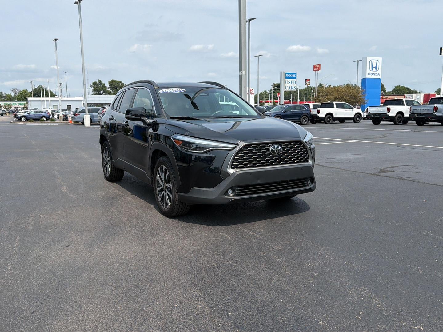 2023 Toyota Corolla Cross XLE