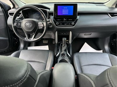 2023 Toyota Corolla Cross XLE