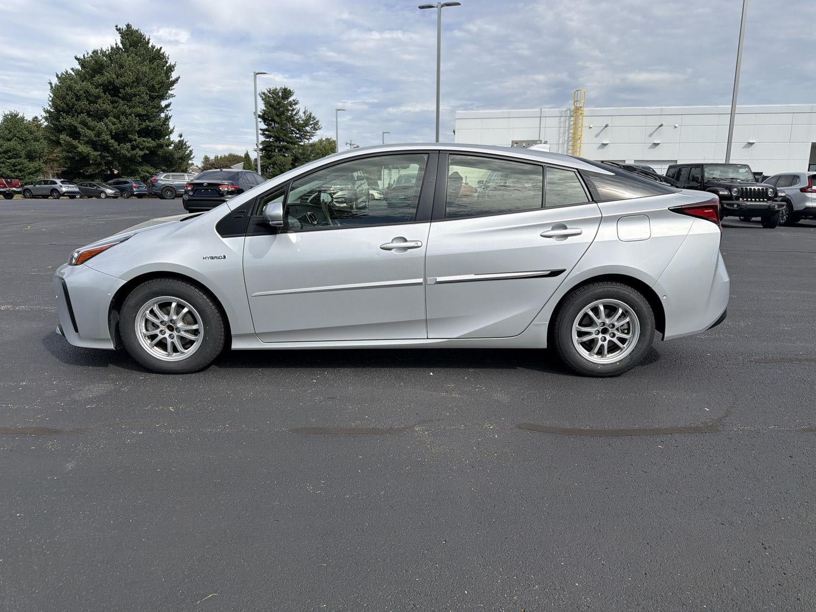 2022 Toyota Prius LE