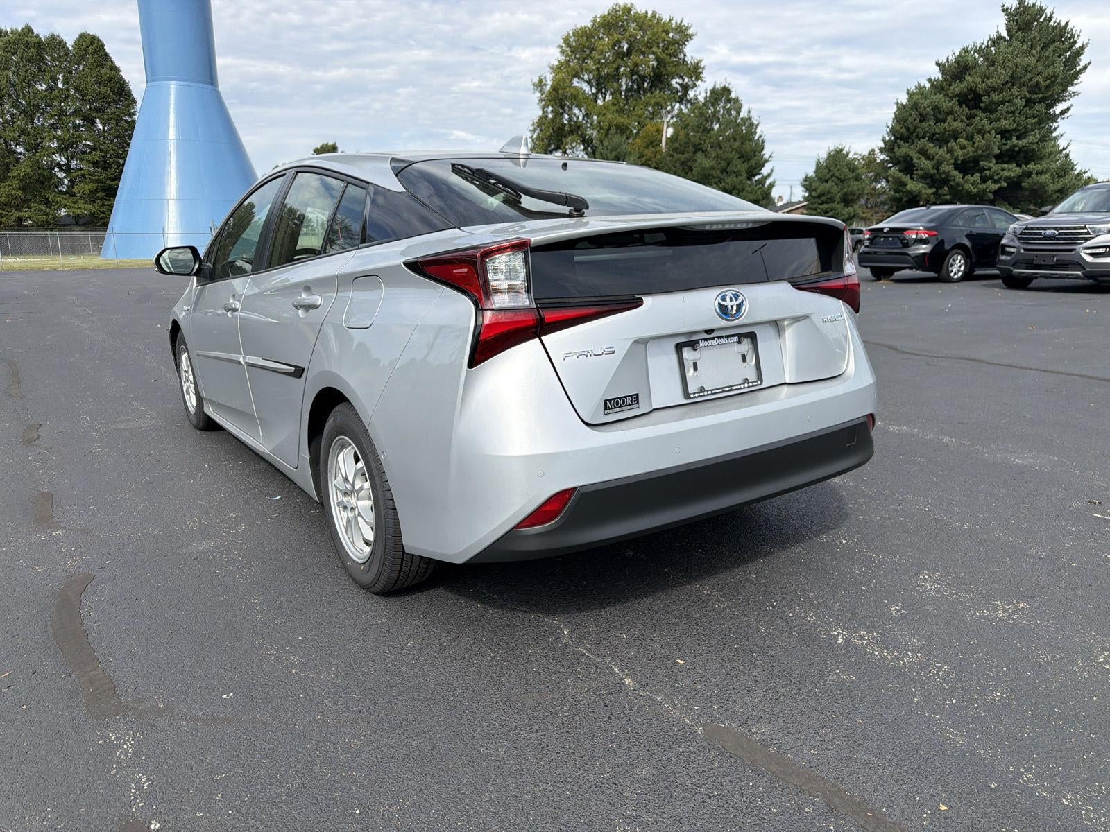 2022 Toyota Prius LE
