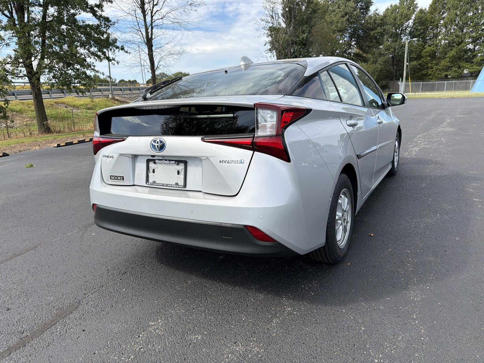 2022 Toyota Prius LE