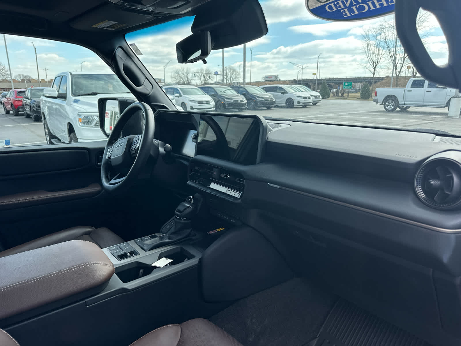 2024 Toyota Land Cruiser 4WD (Natl)