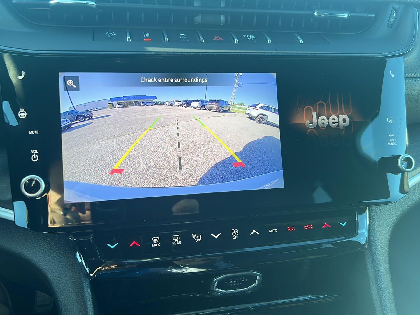 2027 Jeep Grand Cherokee L Laredo Altitude