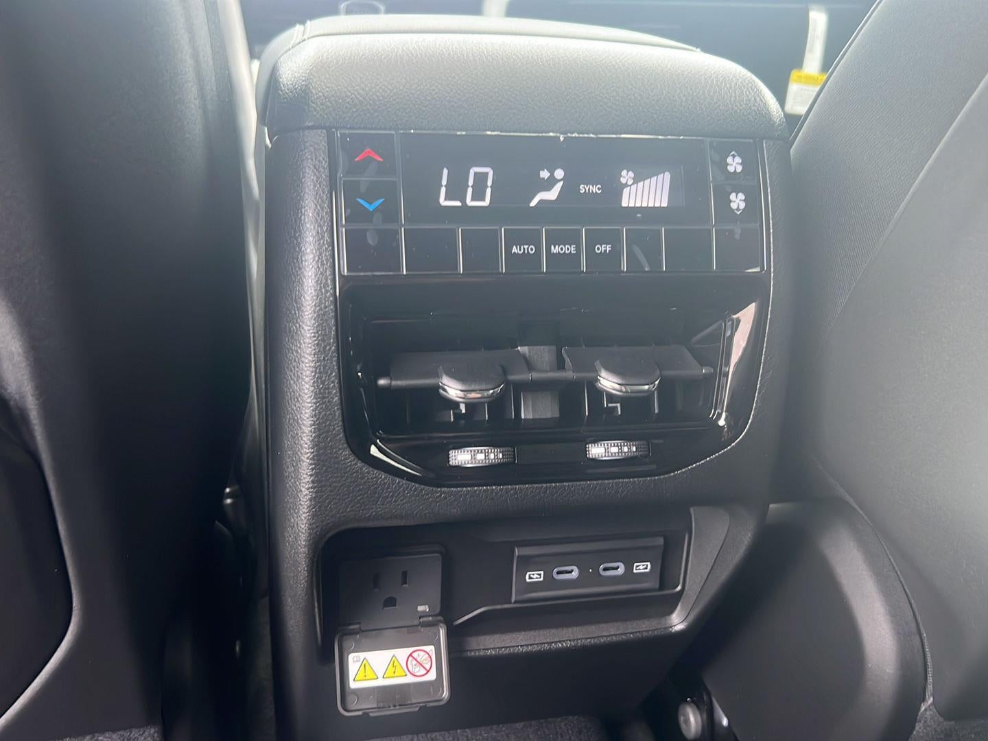 2026 Jeep Grand Cherokee L Laredo Altitude