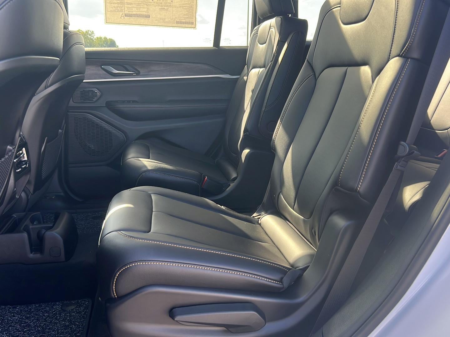 2026 Jeep Grand Cherokee L 85th Anniversary Edition