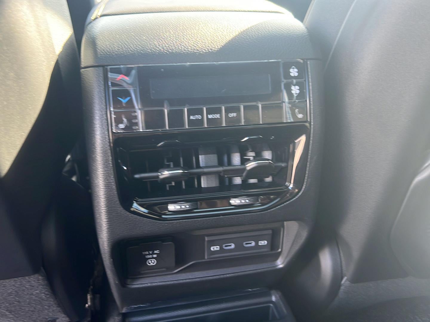 2026 Jeep Grand Cherokee L 85th Anniversary Edition