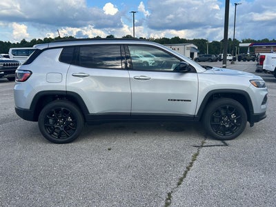 2026 Jeep Compass Latitude Altitude