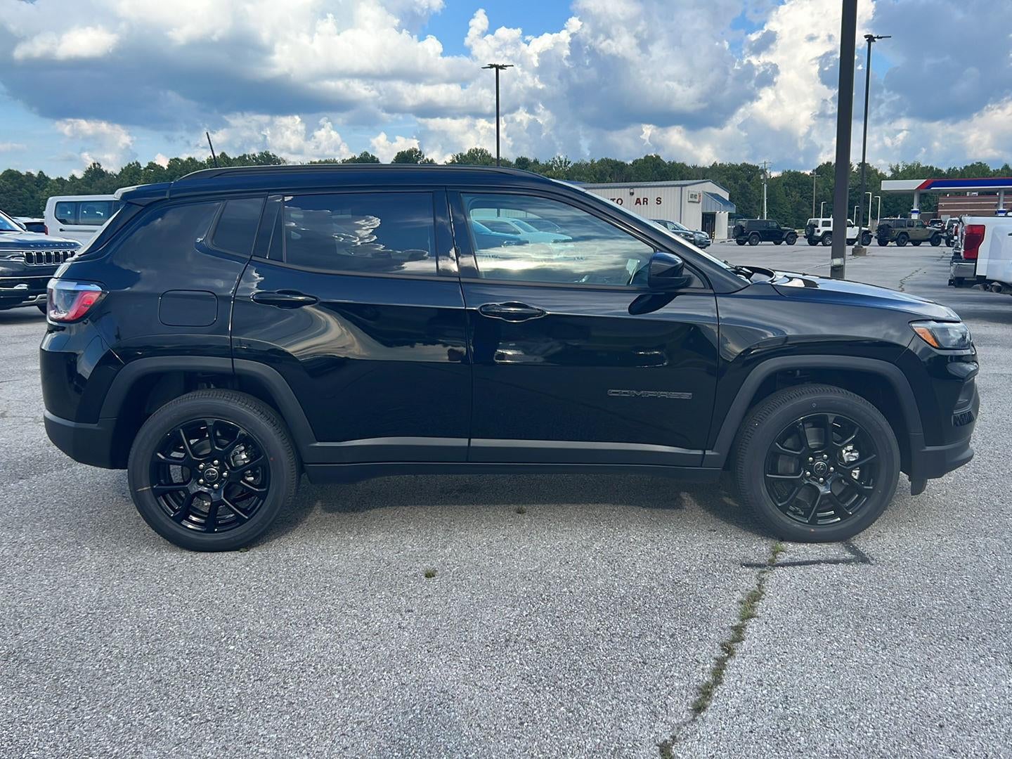 2026 Jeep Compass Latitude Altitude