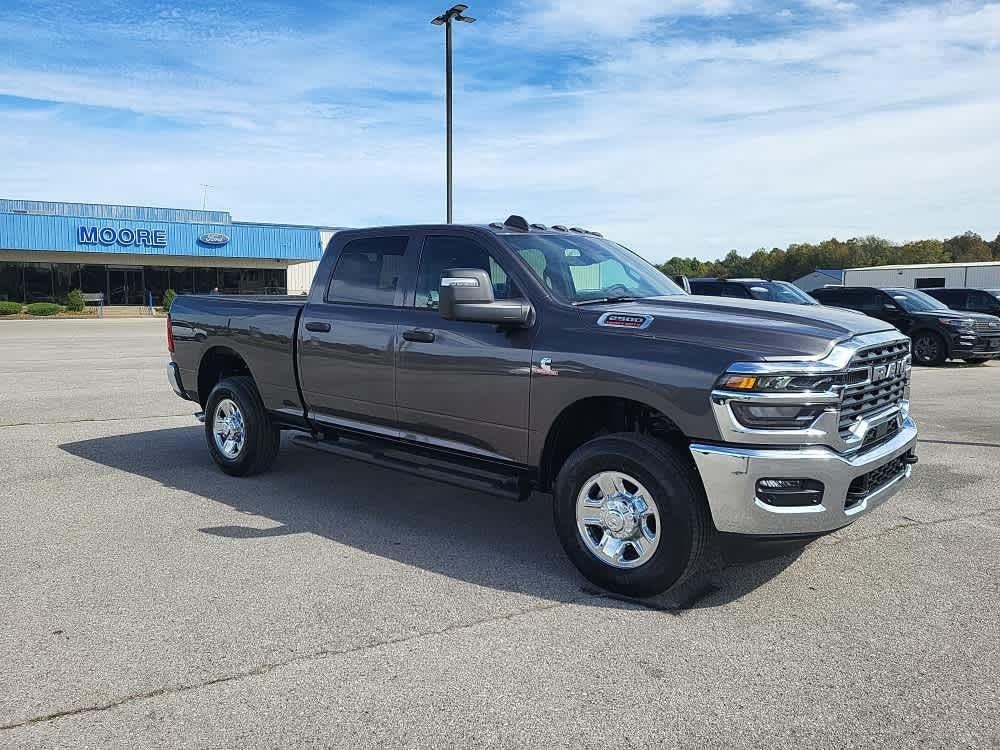 2026 RAM 2500 Tradesman - Photo 2