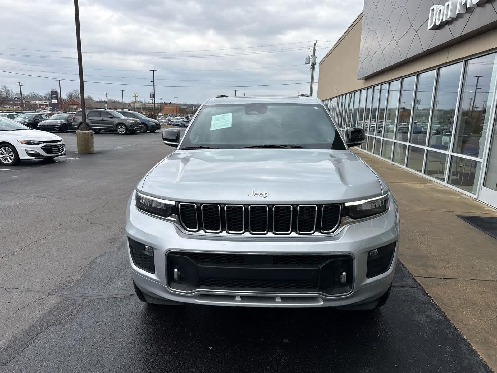 2025 Jeep GRAND CHEROKEE OVERLAND