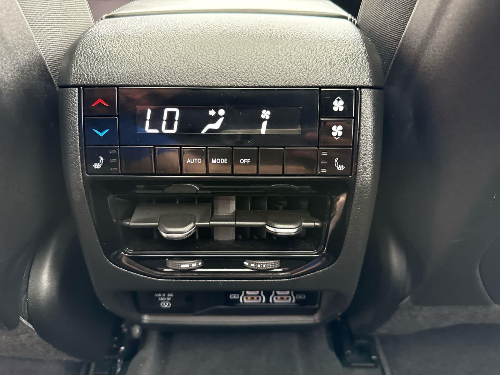 2025 Jeep GRAND CHEROKEE OVERLAND