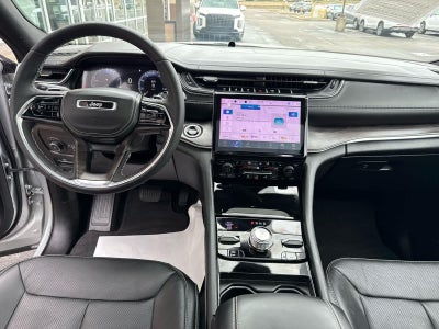 2025 Jeep GRAND CHEROKEE OVERLAND