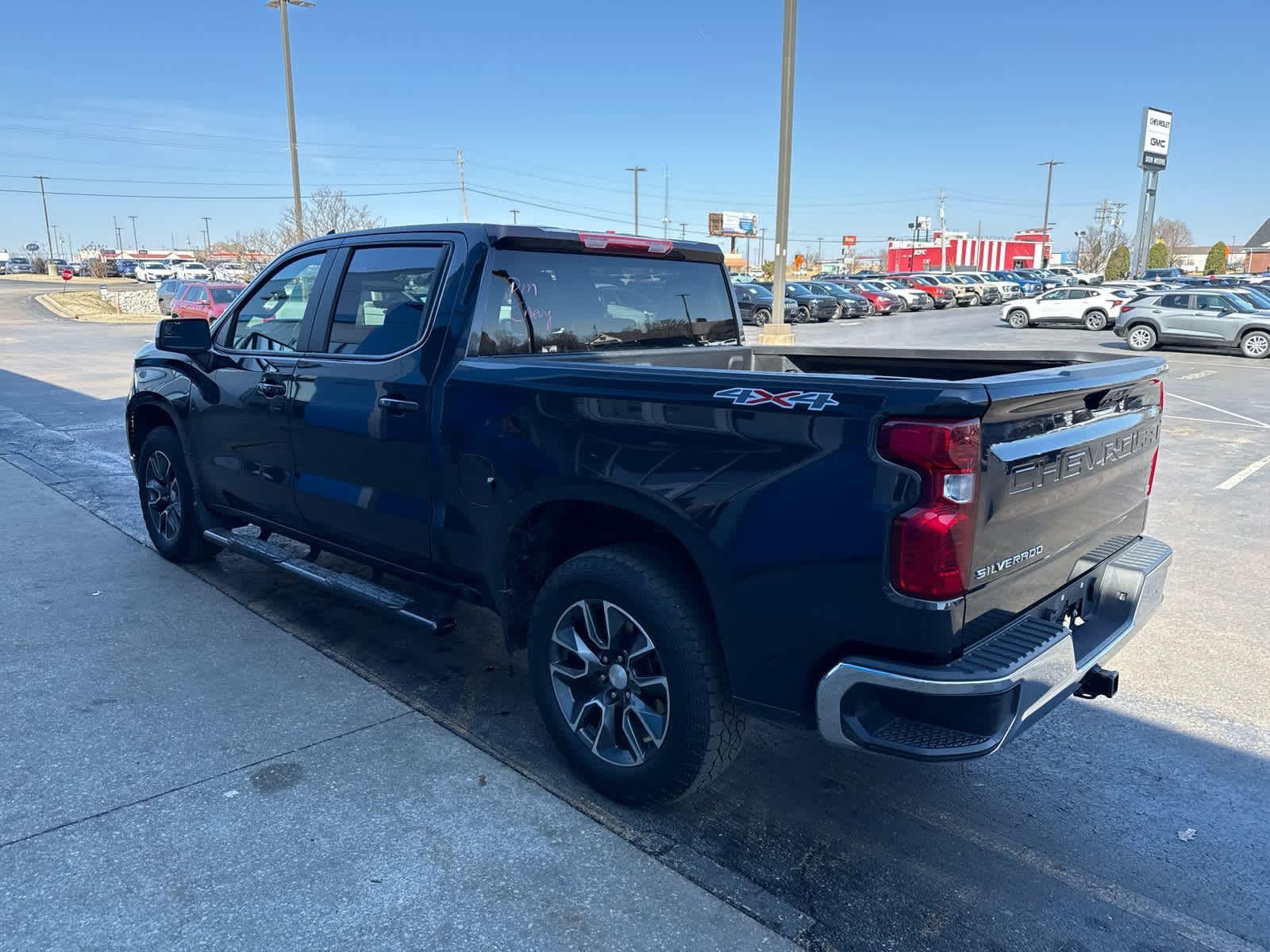 2024 Chevrolet Silverado 1500 LT