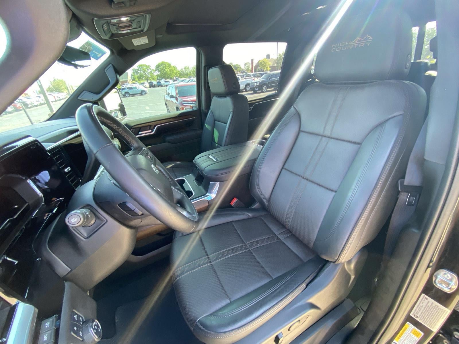 2025 Chevrolet Silverado 3500Hd High Country