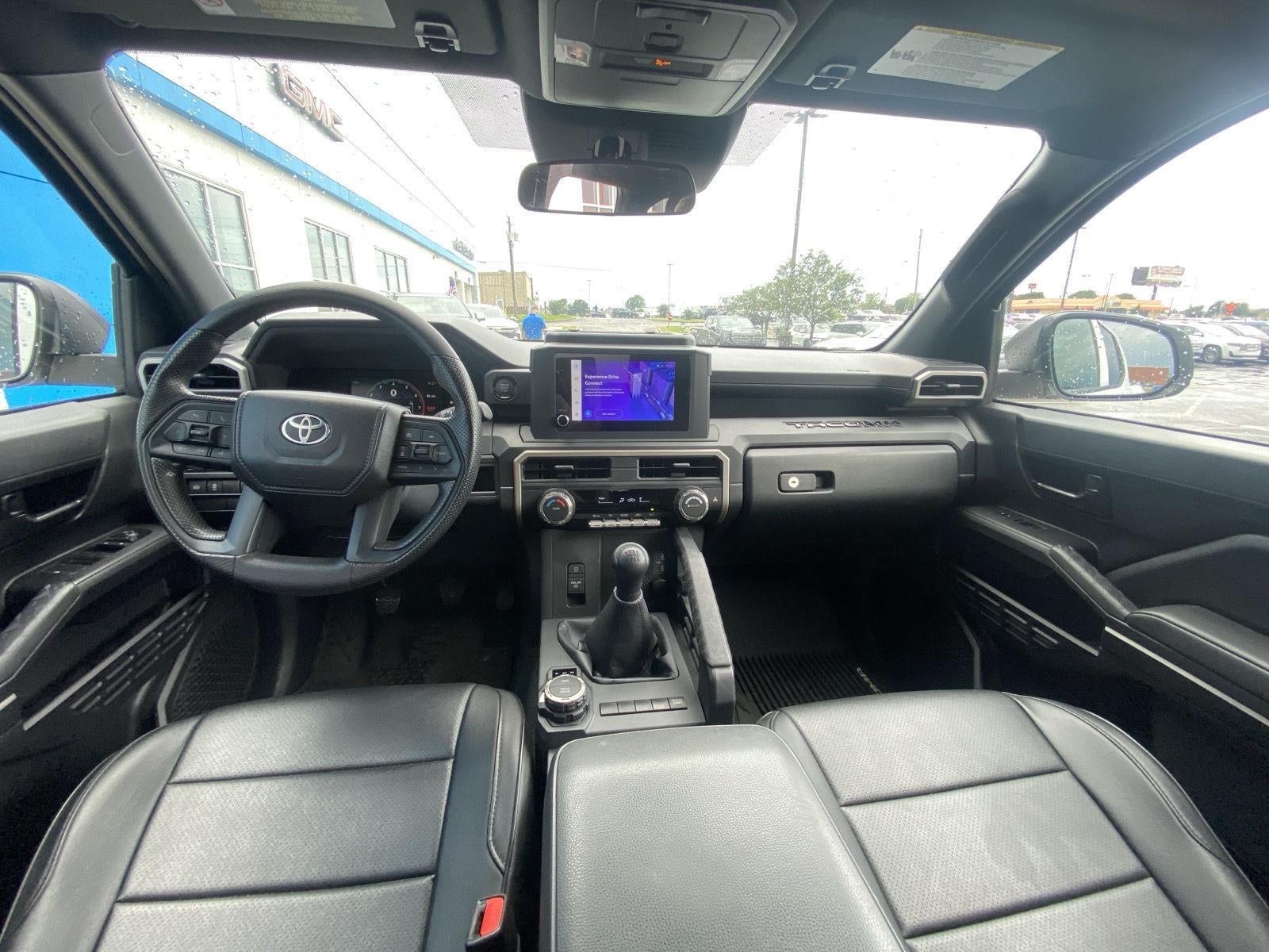 2024 TOYOTA TRUCK TACOMA 4WD SR