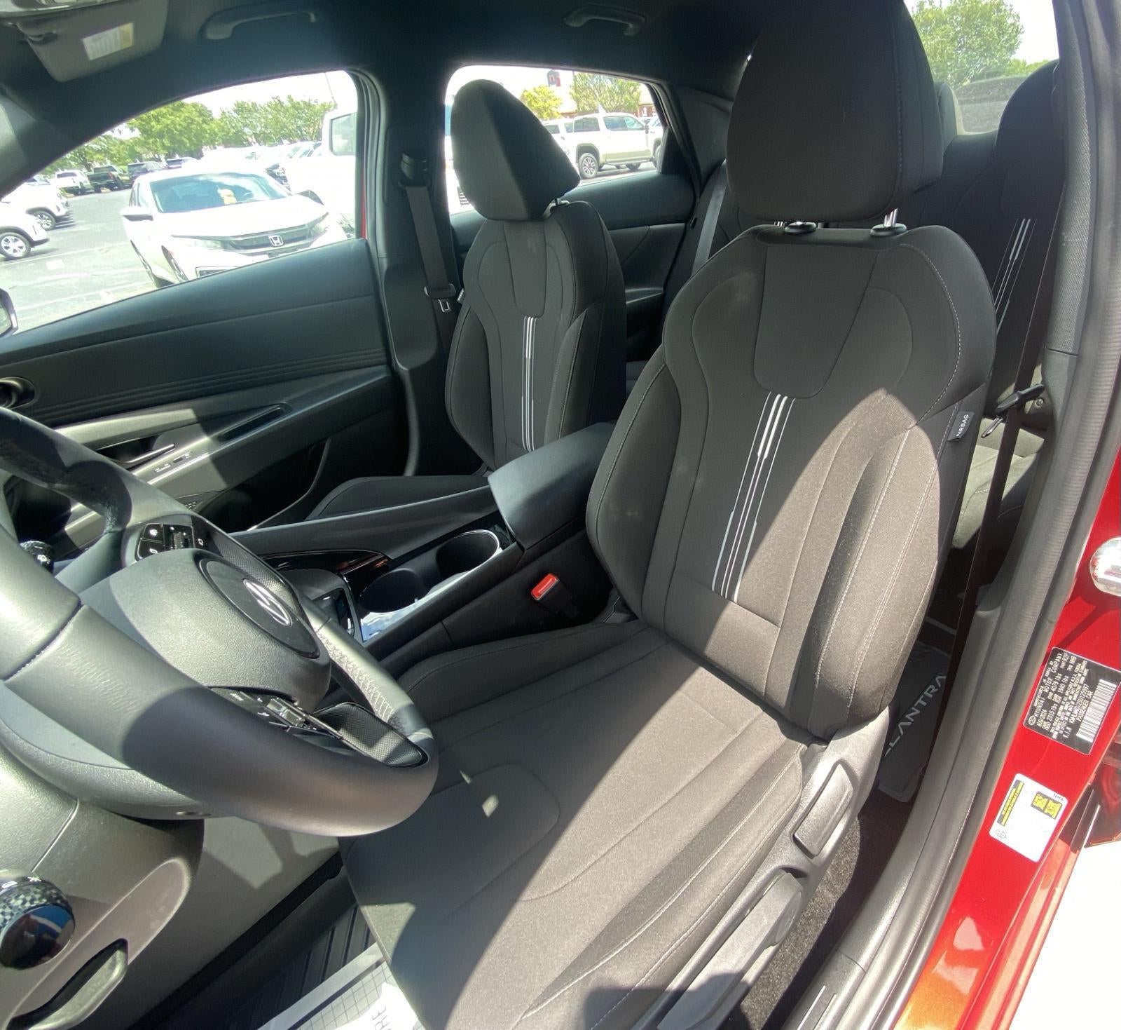 2025 Hyundai Elantra Hybrid SEL Sport